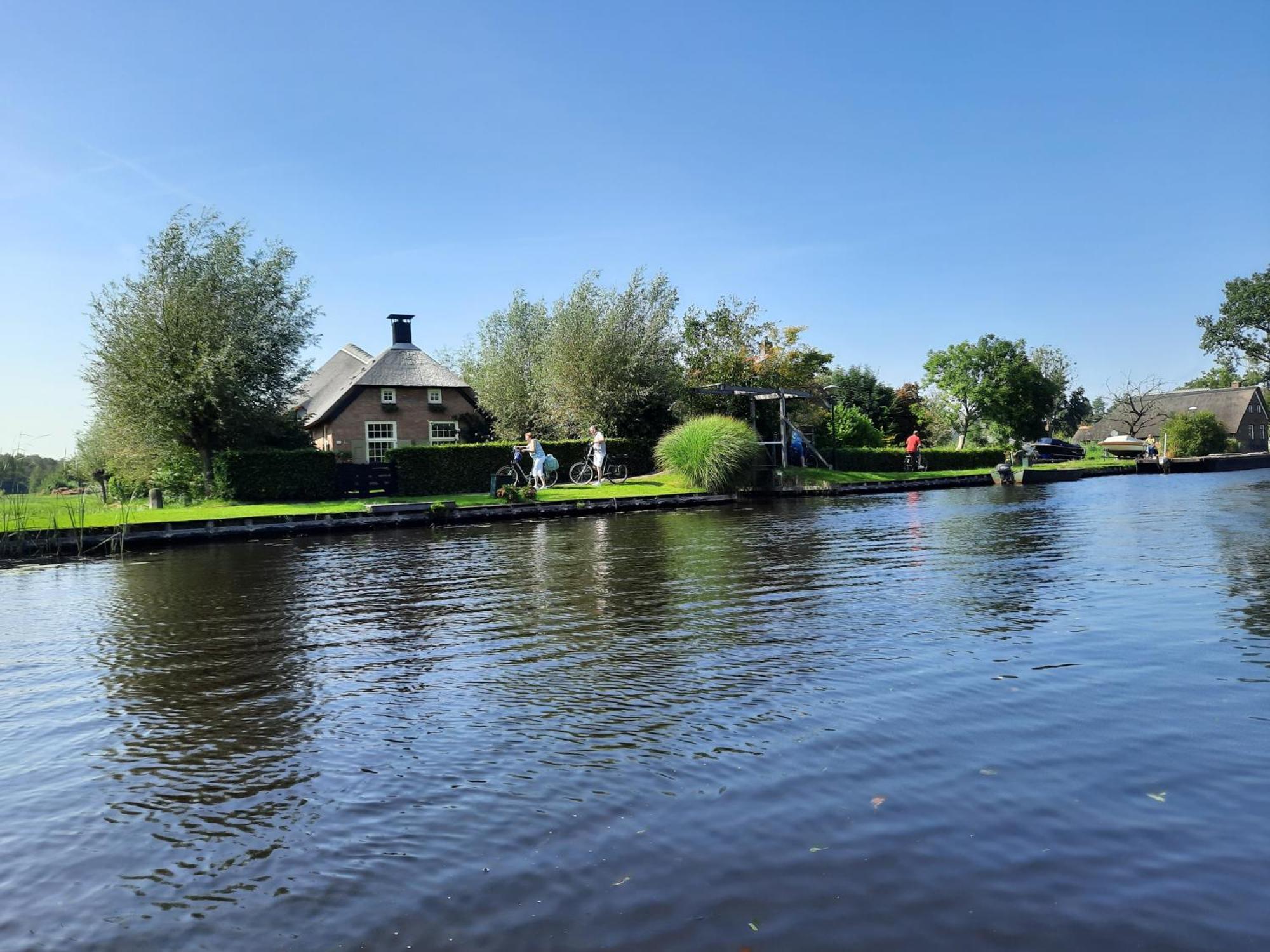 Hoeve Montigny B&B Giethoorn Esterno foto